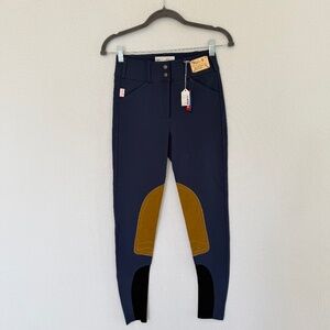 THE TAILORED SPORTSMAN Women’s 24R English Riding Habits Trophy Hunter Breeches